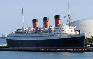 300px-RMS_Queen_Mary_Long_Beach_January_2011_view